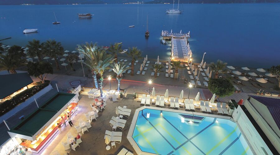 Cettia Beach Resort 4*