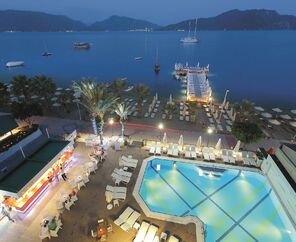 Cettia Beach Resort 4*