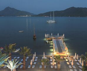Cettia Beach Resort 4*