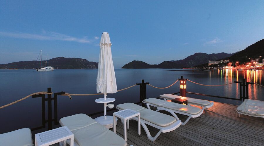 Cettia Beach Resort 4*