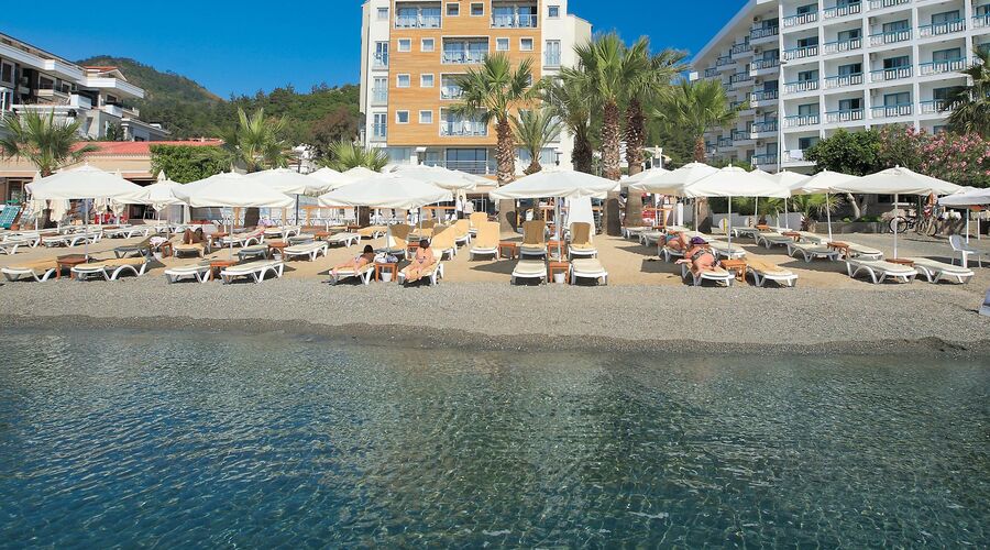 Cettia Beach Resort 4*