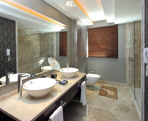 Cettia Beach Resort 4*