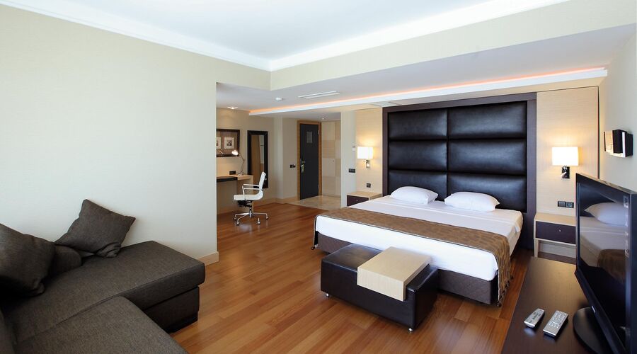 Cettia Beach Resort 4*