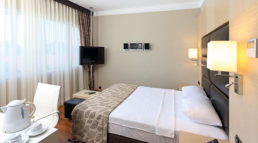 Cettia Beach Resort 4*
