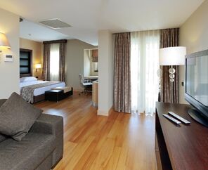 Cettia Beach Resort 4*