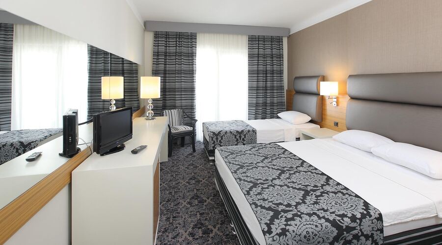 Cettia Beach Resort 4*