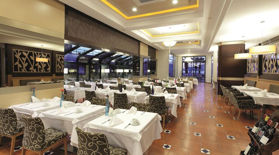 Cettia Beach Resort 4*