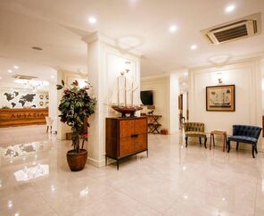 Aurasia Beach Hotel  3*