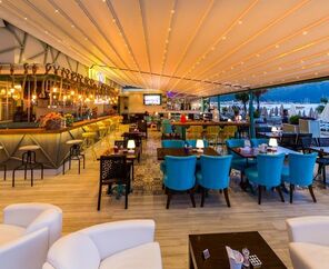 Honeymoon Beach Hotel  3*