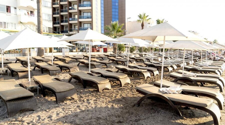 Honeymoon Beach Hotel  3*