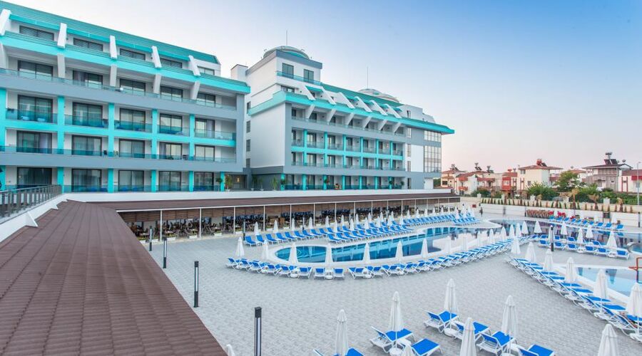 Sensitive Premium Resort  5*