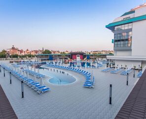 Sensitive Premium Resort  5*