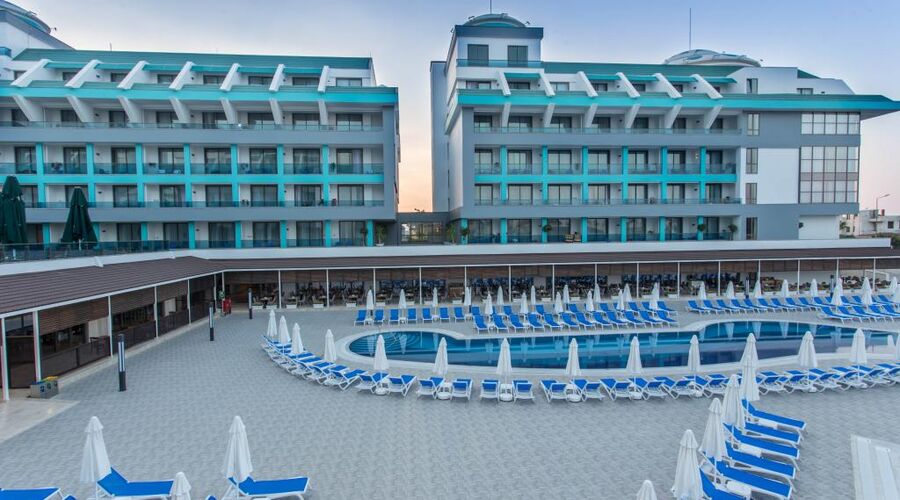 Sensitive Premium Resort  5*