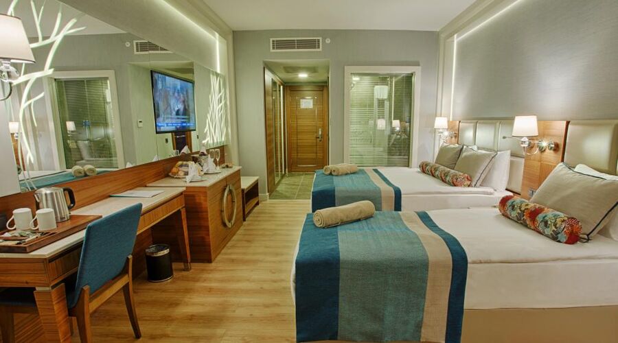 Sensitive Premium Resort  5*