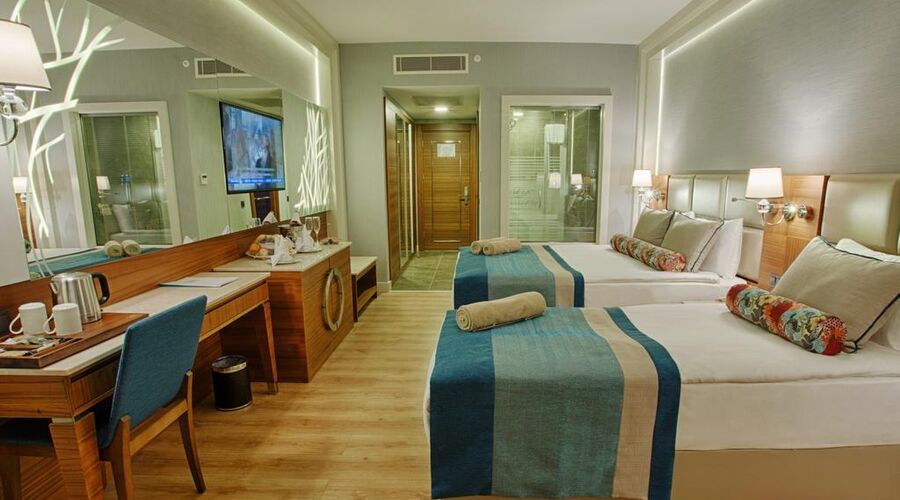 Sensitive Premium Resort  5*