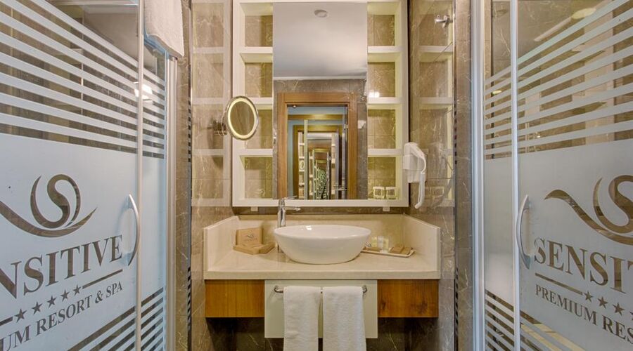 Sensitive Premium Resort  5*