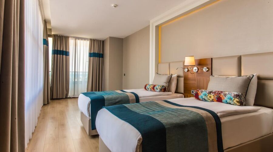 Sensitive Premium Resort  5*