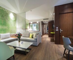 Trendy Lara Hotel