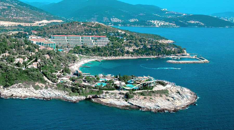 Pine Bay Holiday Resort 5*