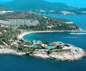 Pine Bay Holiday Resort 5*