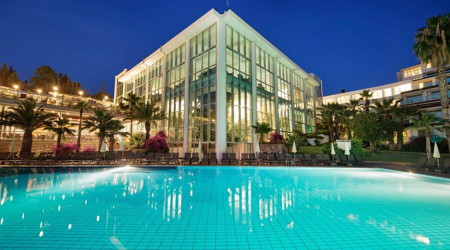 Pine Bay Holiday Resort 5*