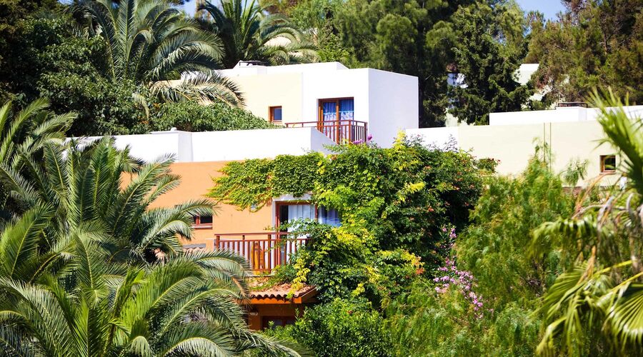 Pine Bay Holiday Resort 5*