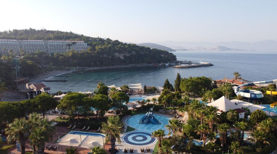 Pine Bay Holiday Resort 5*