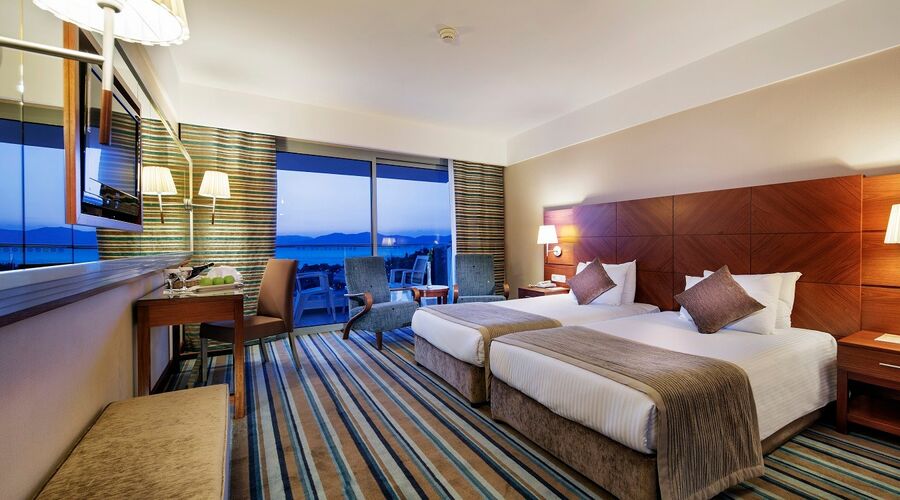 Pine Bay Holiday Resort 5*