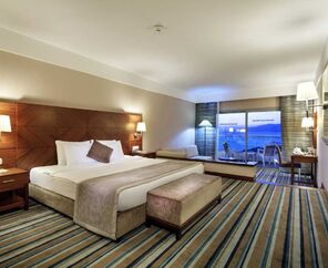 Pine Bay Holiday Resort 5*