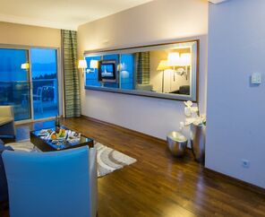 Pine Bay Holiday Resort 5*
