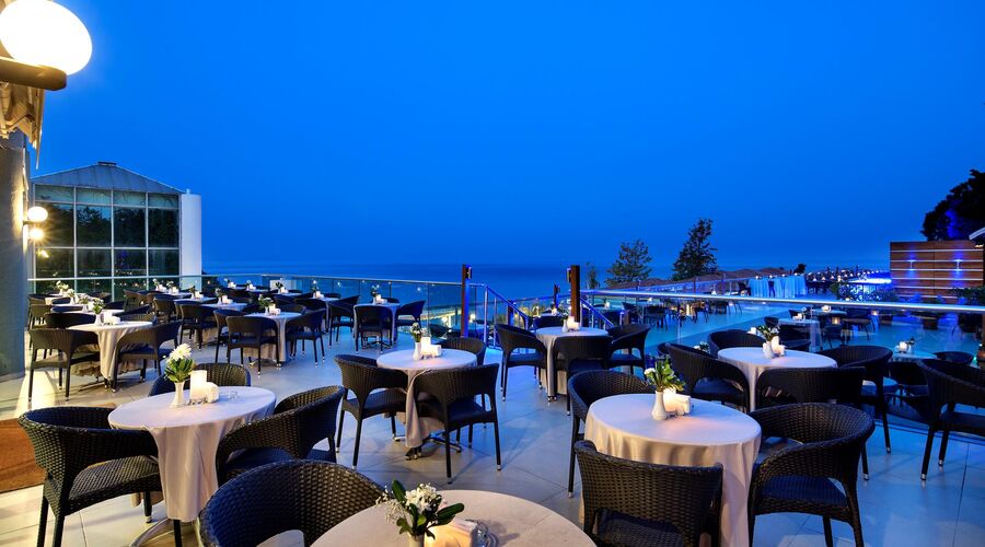 Pine Bay Holiday Resort 5*
