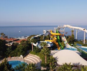 Pine Bay Holiday Resort 5*