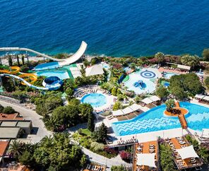 Pine Bay Holiday Resort 5*