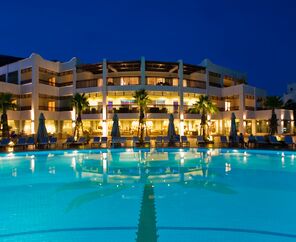 Latanya Park Resort  4*