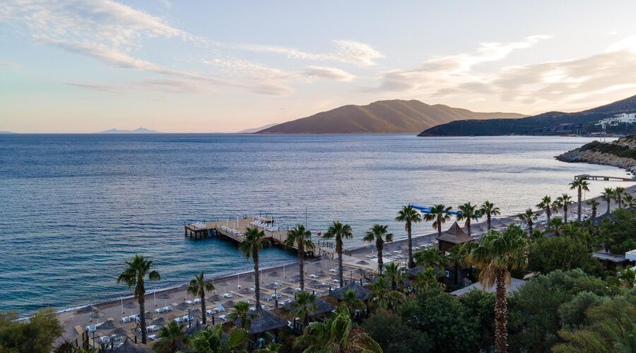 Latanya Park Resort  4*
