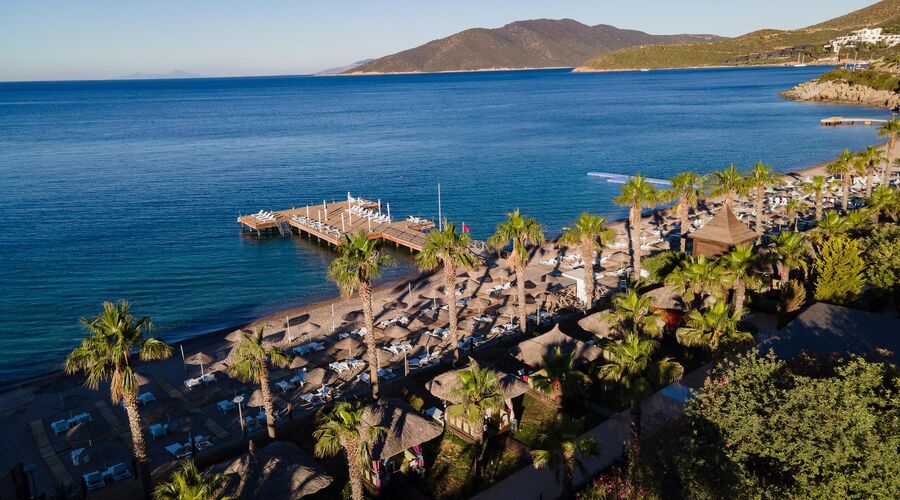 Latanya Park Resort  4*