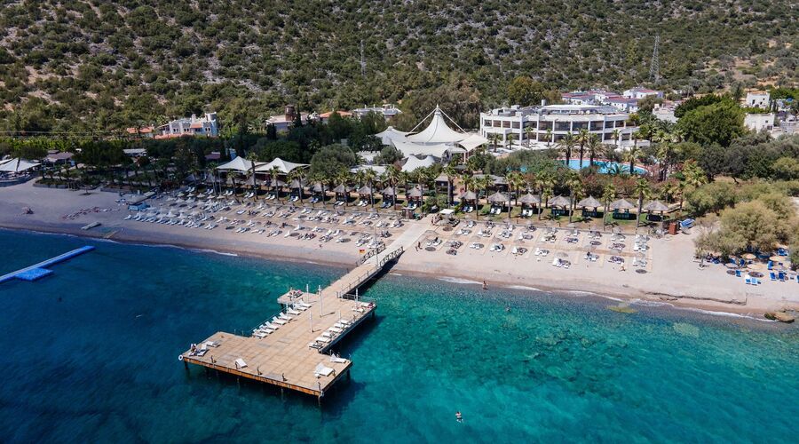 Latanya Park Resort  4*