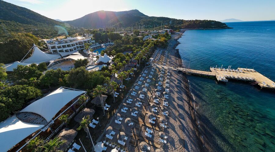 Latanya Park Resort  4*