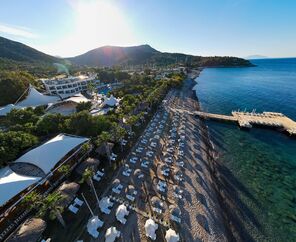 Latanya Park Resort  4*