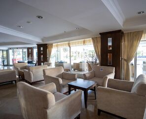 Latanya Park Resort  4*