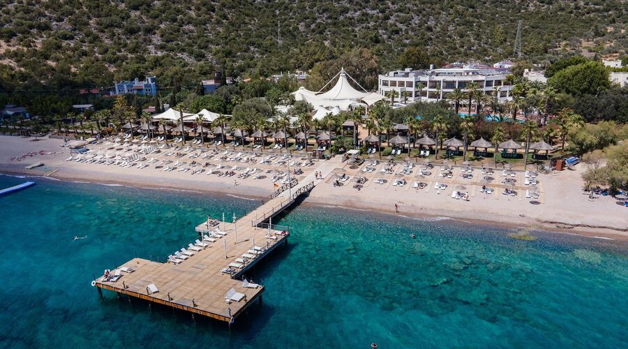 Latanya Park Resort  4*