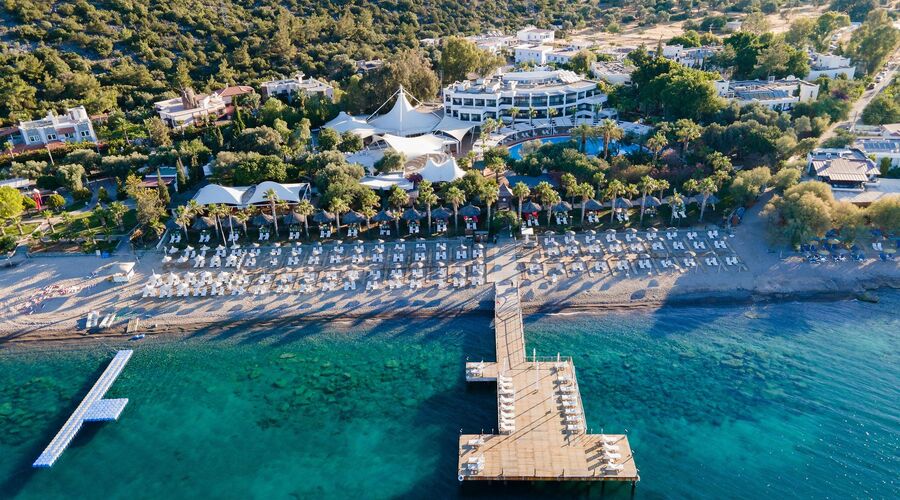 Latanya Park Resort  4*