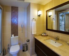 Latanya Park Resort  4*