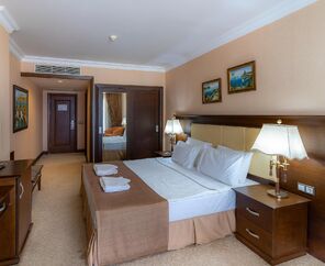 Latanya Park Resort  4*