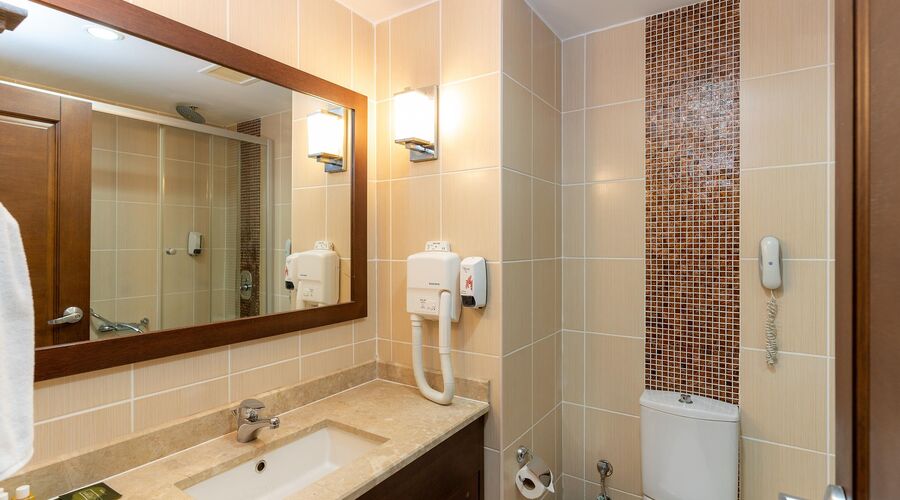 Latanya Park Resort  4*
