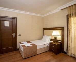 Latanya Park Resort  4*