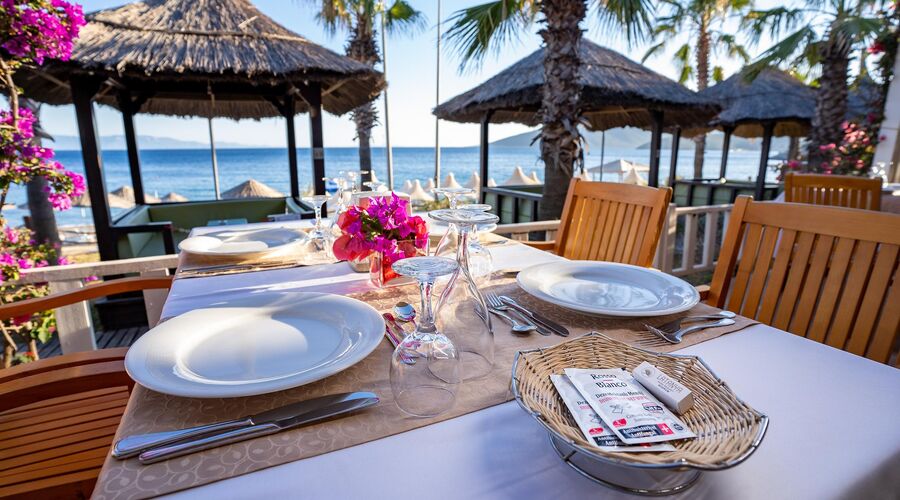 Latanya Park Resort  4*