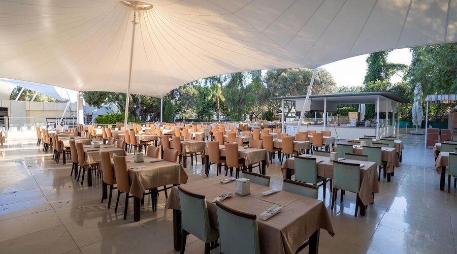 Latanya Park Resort  4*