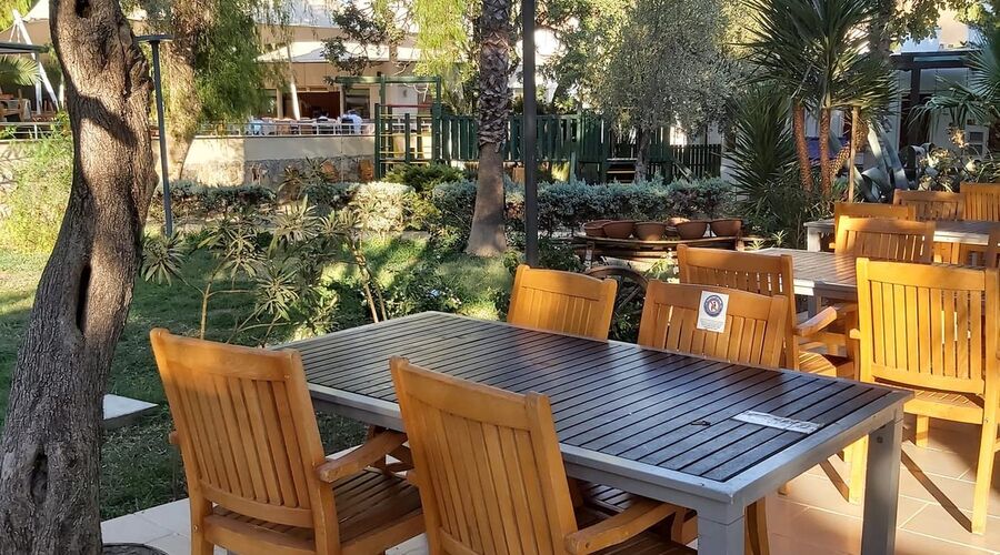 Latanya Park Resort  4*
