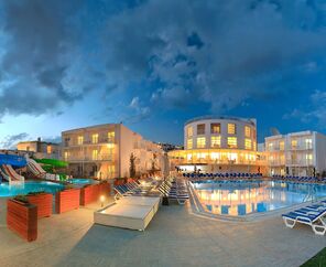 Bodrum Beach Resort  4*